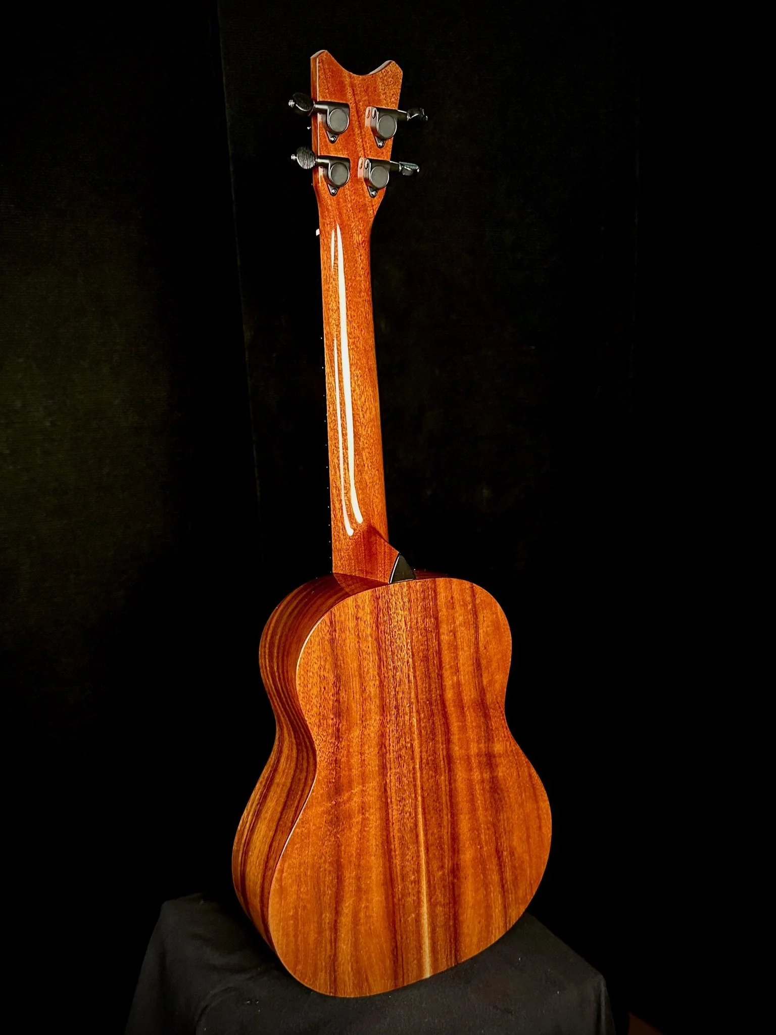 Grand Tenor Koa 23028 | Romero Creations